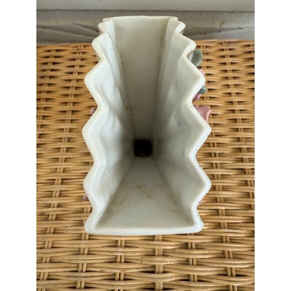 Vintage 50's Lefton Porcelain Hands Holding Fan Vase Roses Cottage Core - Picture 5 of 10